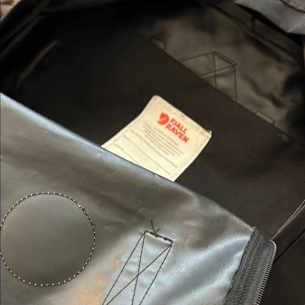 Fjallraven Black Backpack Classic Durable Design - Picture 7 of 8